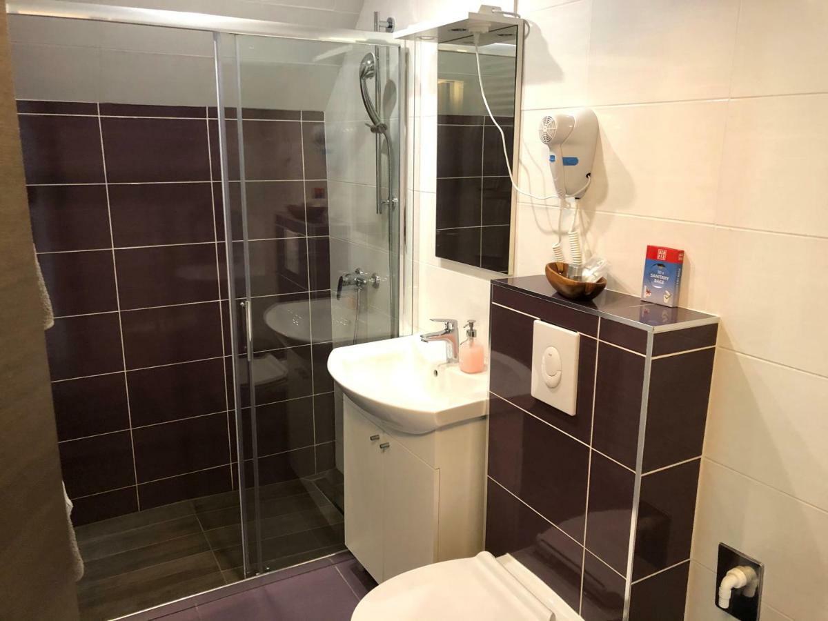 Veronika Group Radiceva Zagreb Bagian luar foto
